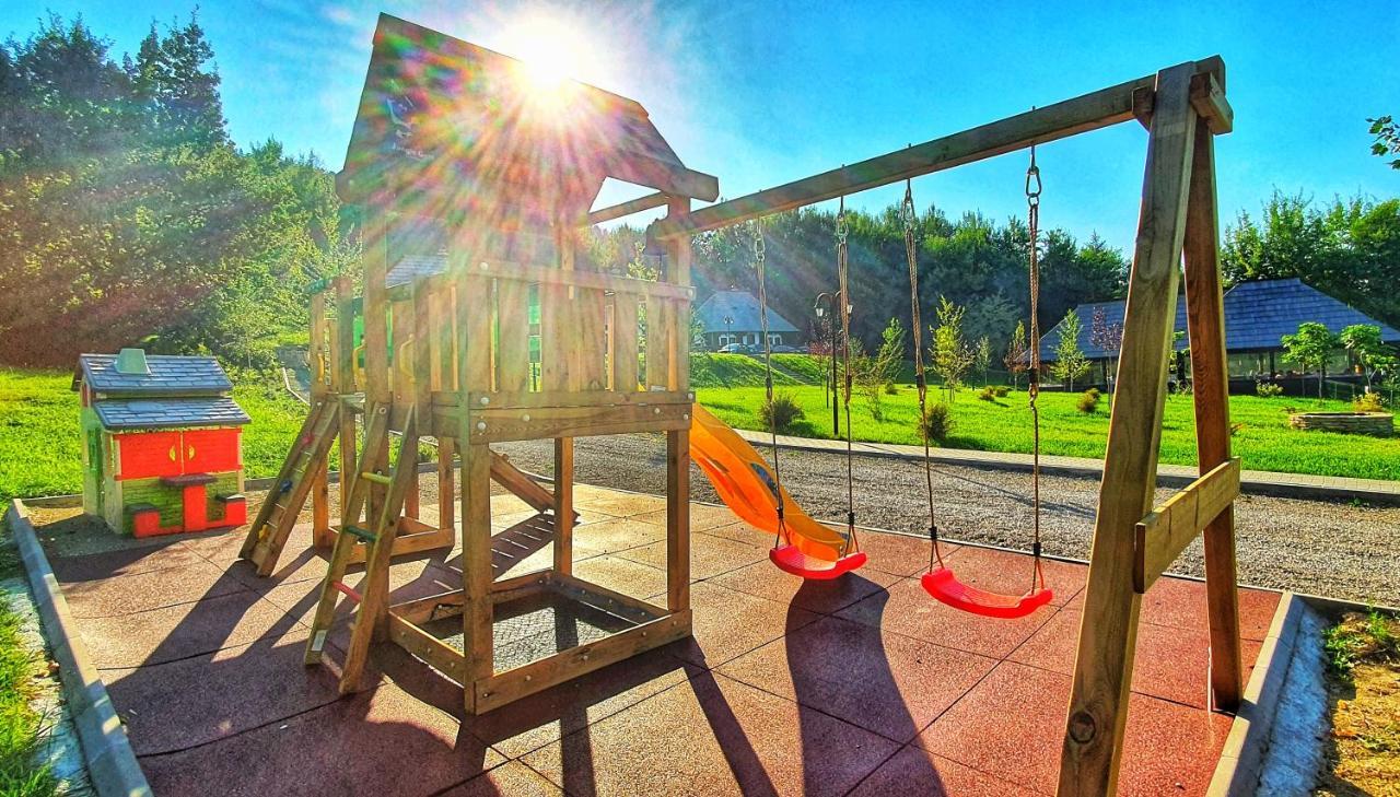 Vatra Boiereasca Bed & Breakfast คาชิกา ภายนอก รูปภาพ