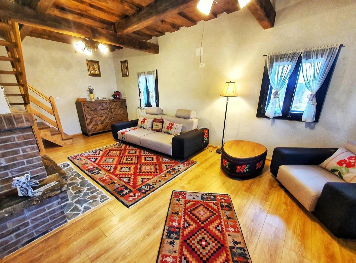 Vatra Boiereasca Bed & Breakfast คาชิกา ภายนอก รูปภาพ